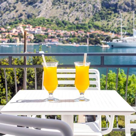Apartments Doncic Kotor Luaran gambar