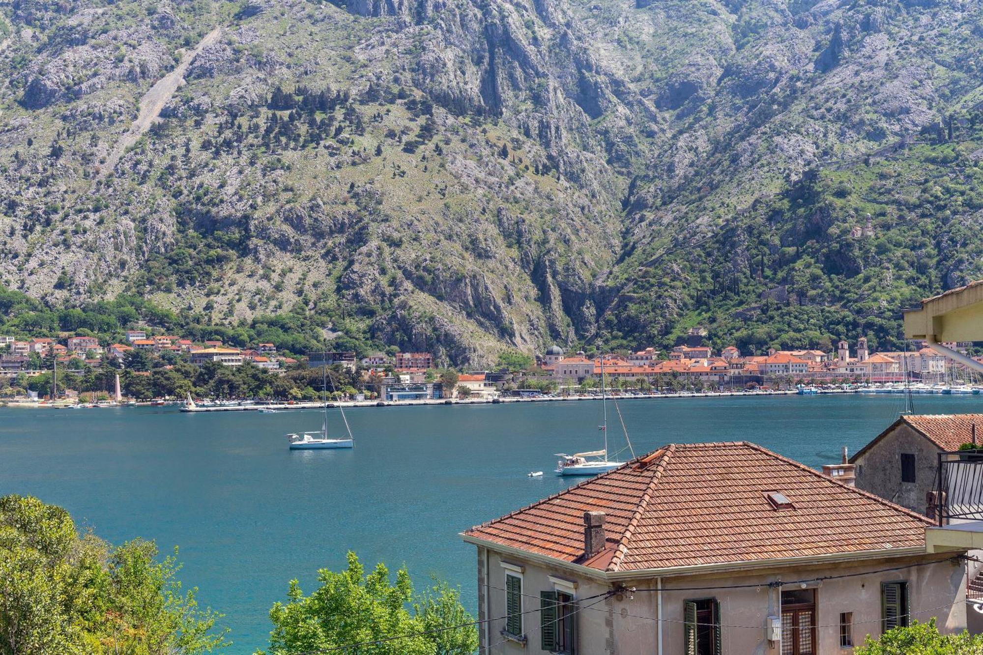 Apartments Doncic Kotor Luaran gambar