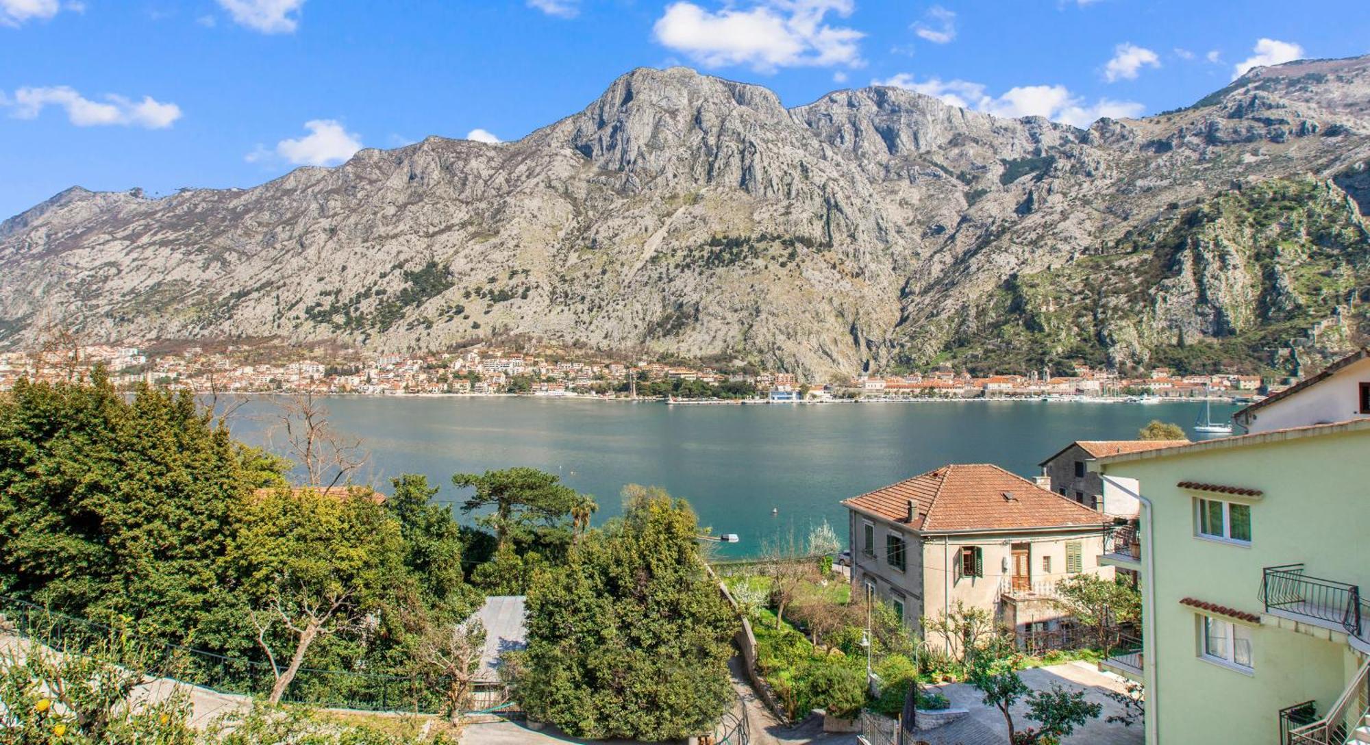 Apartments Doncic Kotor Bilik gambar