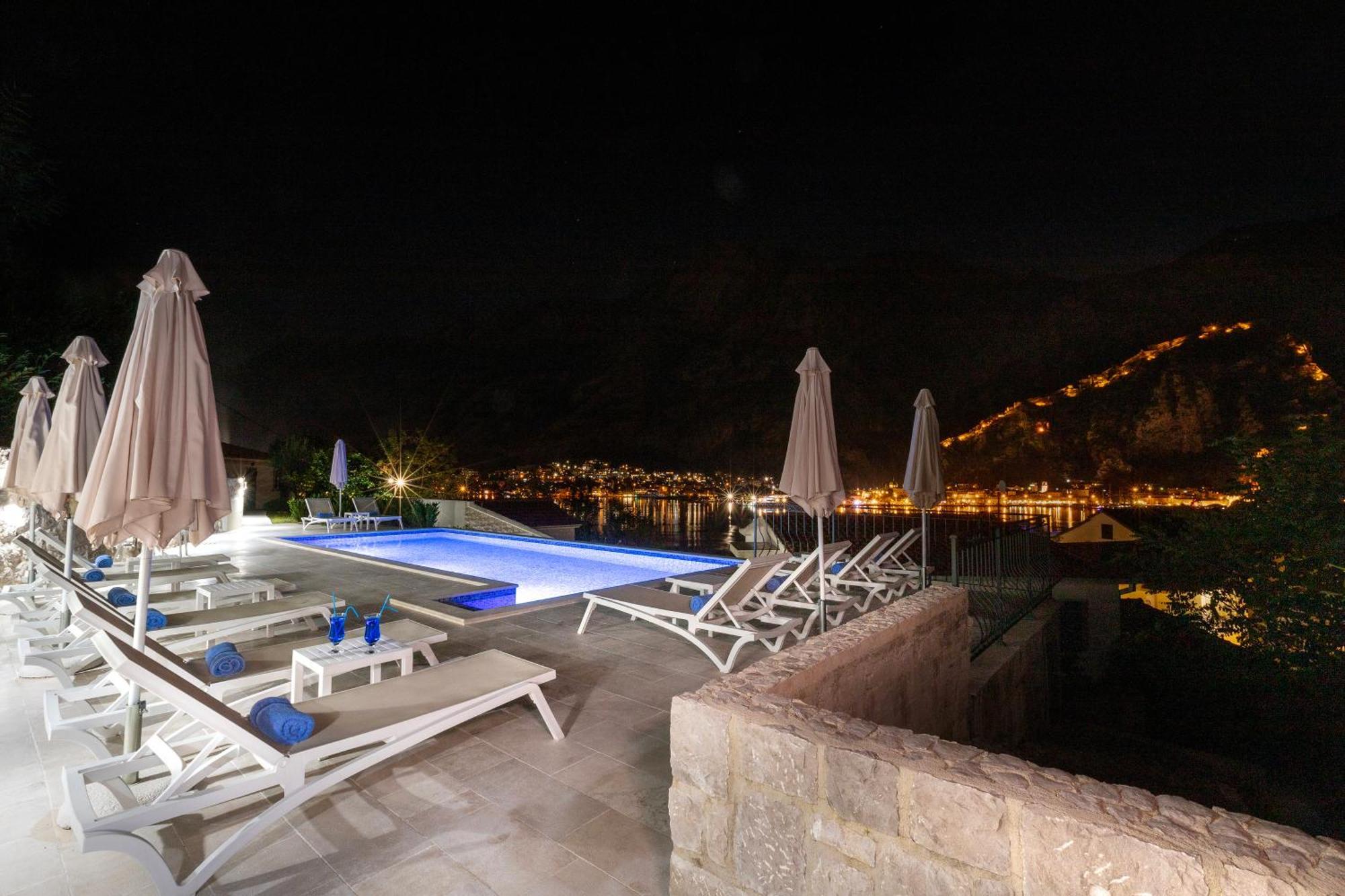 Apartments Doncic Kotor Luaran gambar