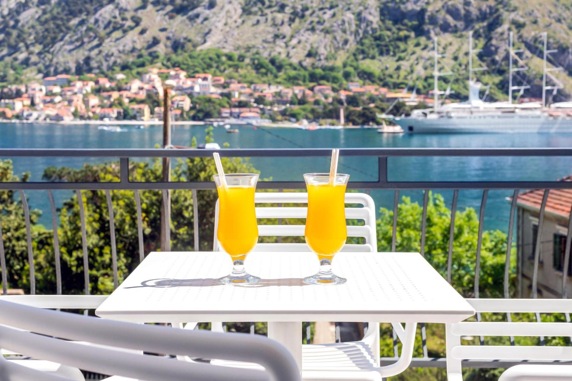 Apartments Doncic Kotor Luaran gambar