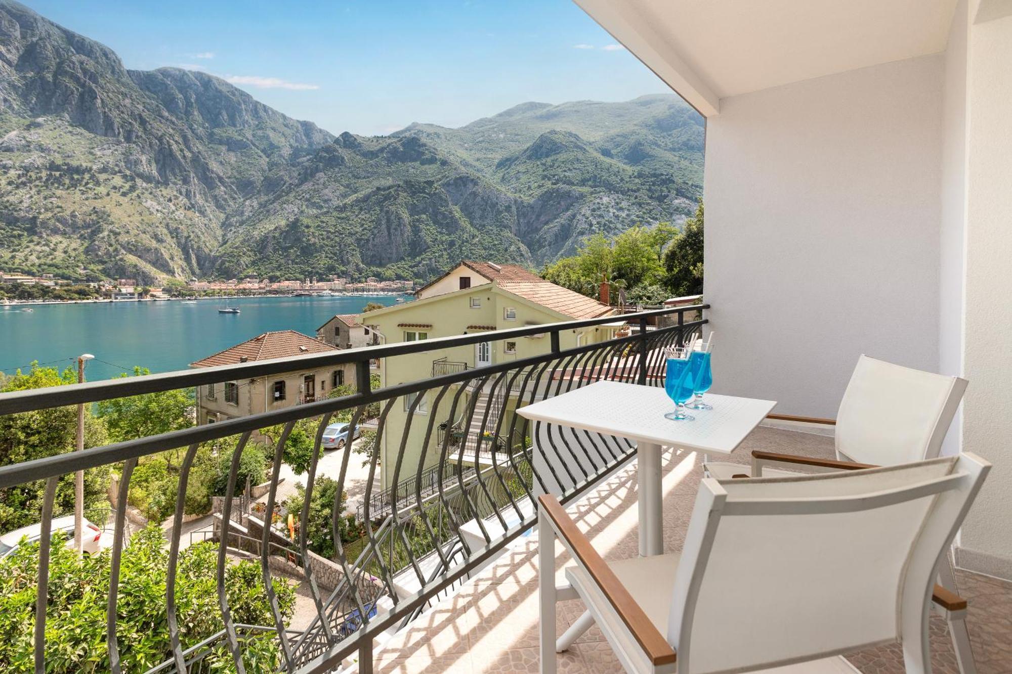 Apartments Doncic Kotor Luaran gambar