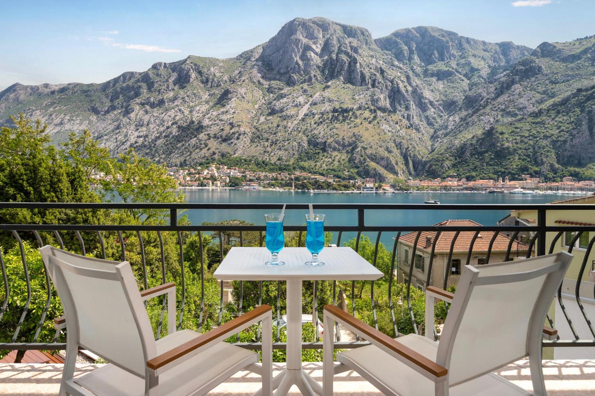 Apartments Doncic Kotor Luaran gambar