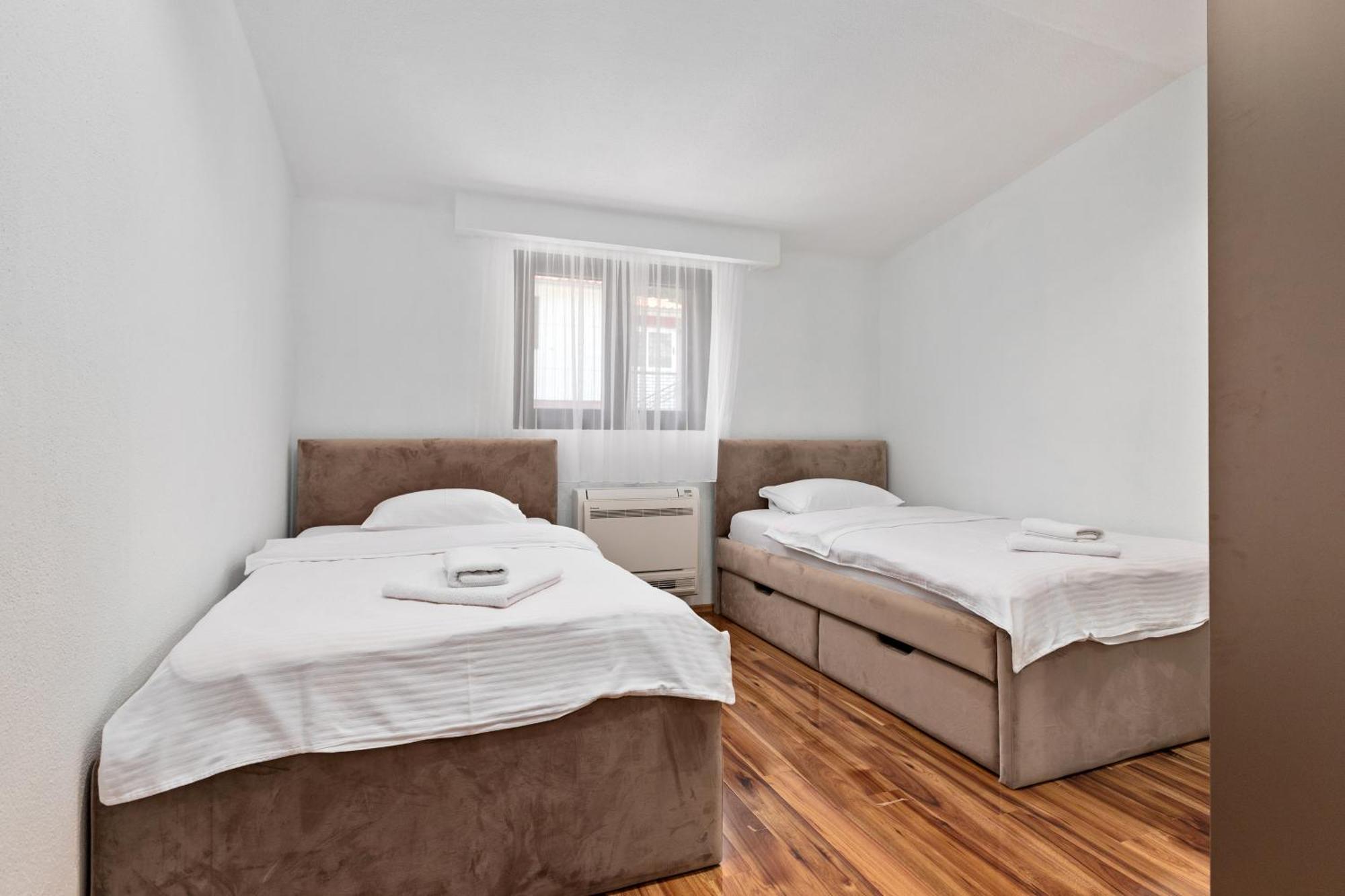 Apartments Doncic Kotor Luaran gambar
