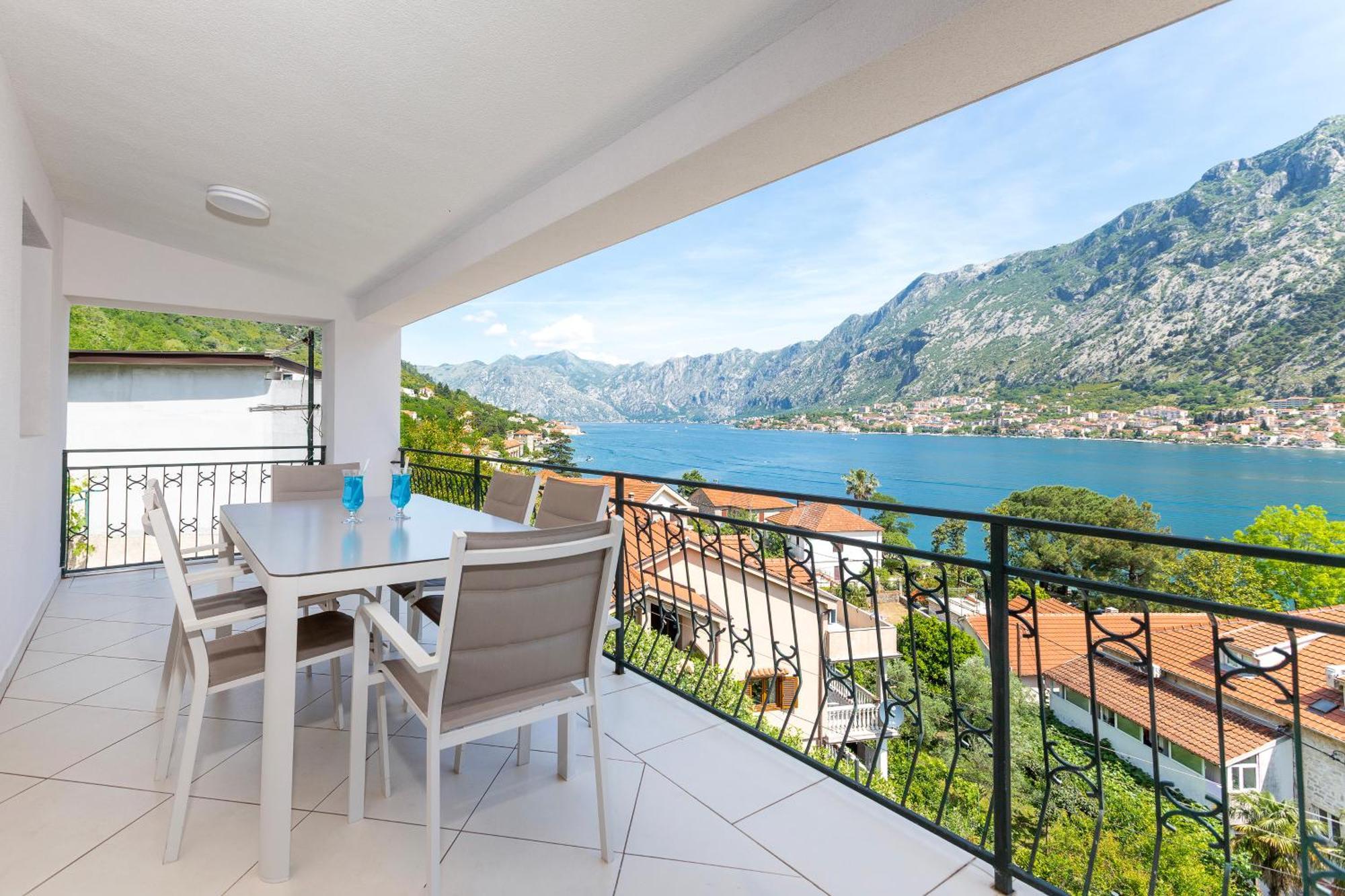 Apartments Doncic Kotor Luaran gambar