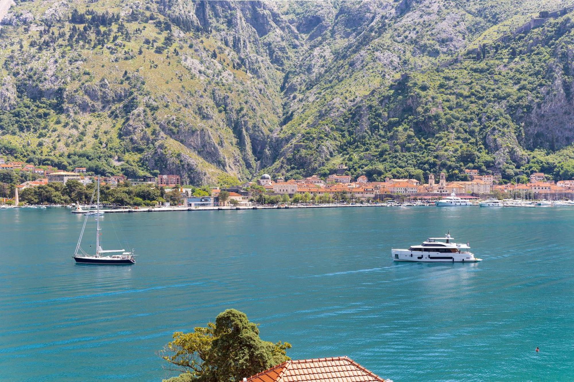 Apartments Doncic Kotor Luaran gambar